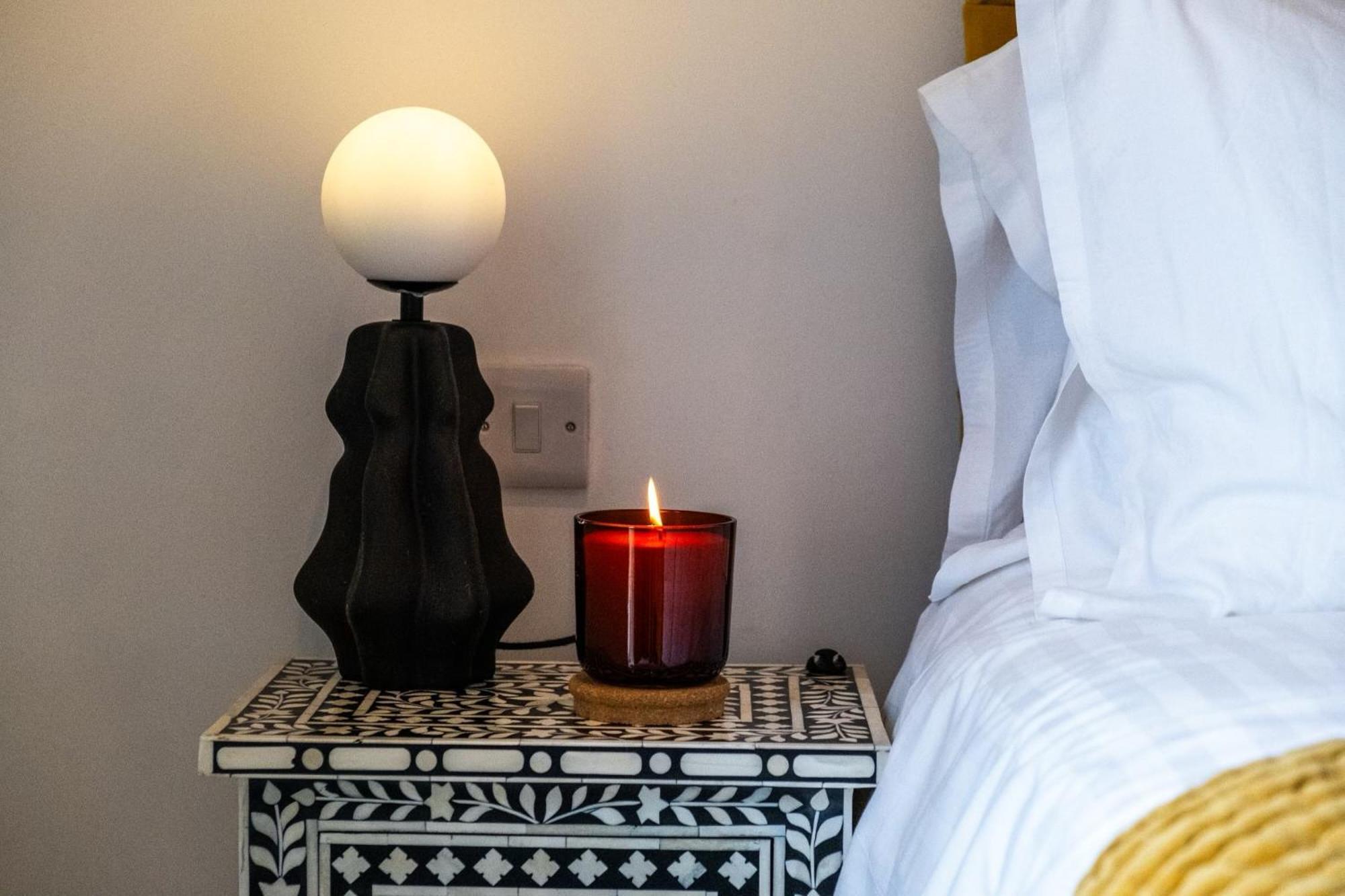 Luxurious & Glamorous Centrally Located 2 Bedroom 2 Bathroom Apartment - Central Birmingham - Secure Parking - Netflix Bagian luar foto