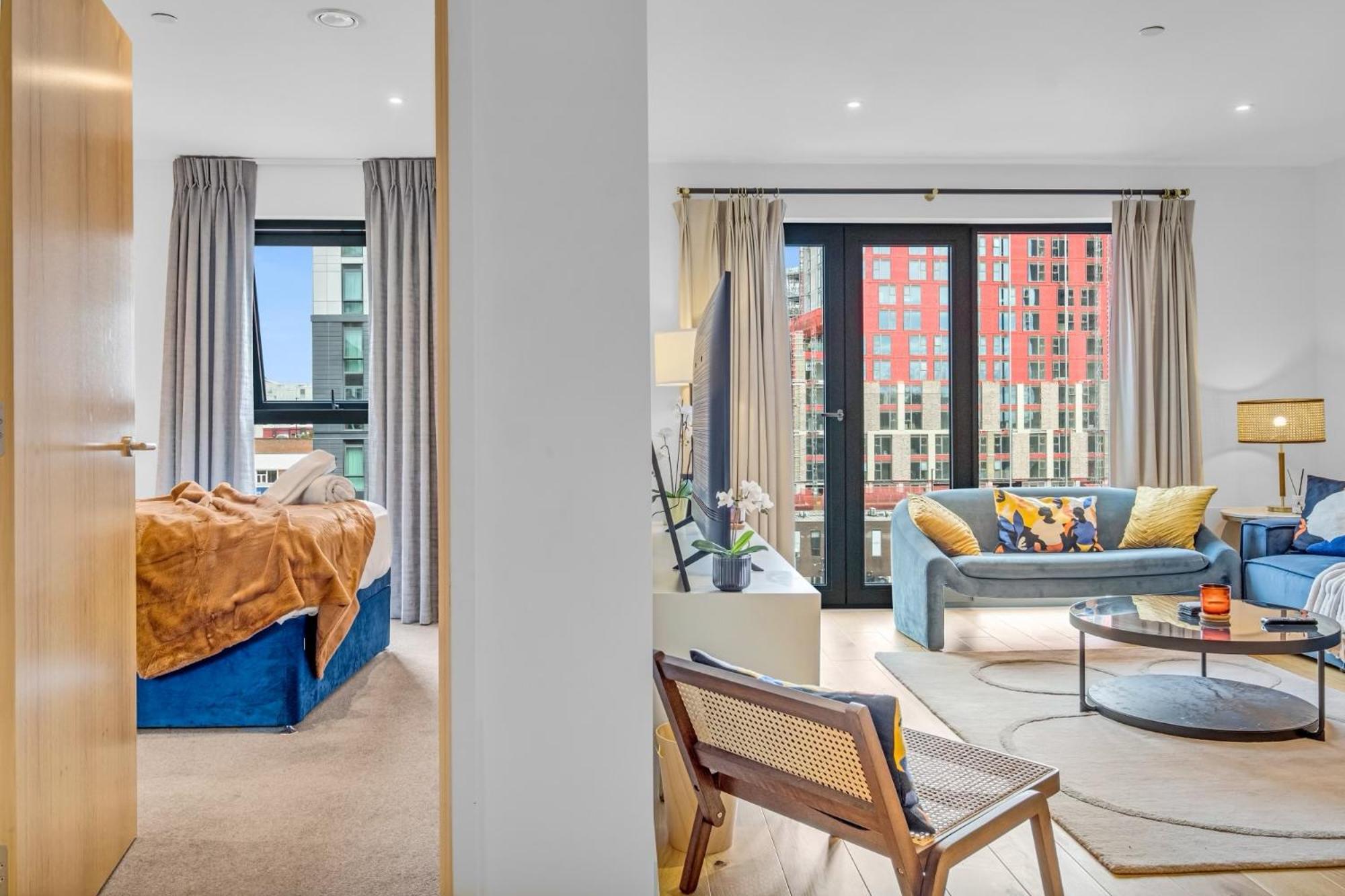 Luxurious & Glamorous Centrally Located 2 Bedroom 2 Bathroom Apartment - Central Birmingham - Secure Parking - Netflix Bagian luar foto