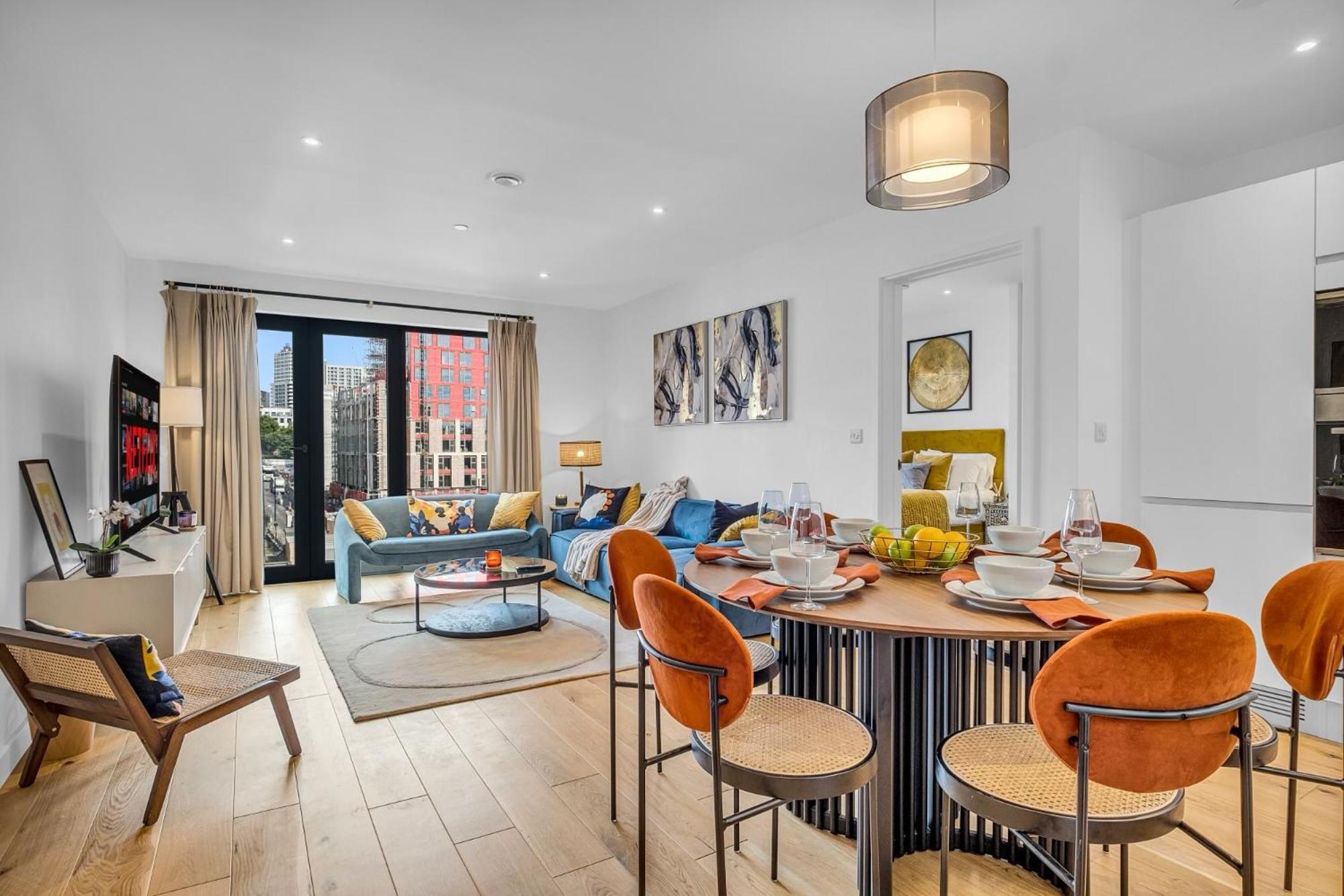 Luxurious & Glamorous Centrally Located 2 Bedroom 2 Bathroom Apartment - Central Birmingham - Secure Parking - Netflix Bagian luar foto